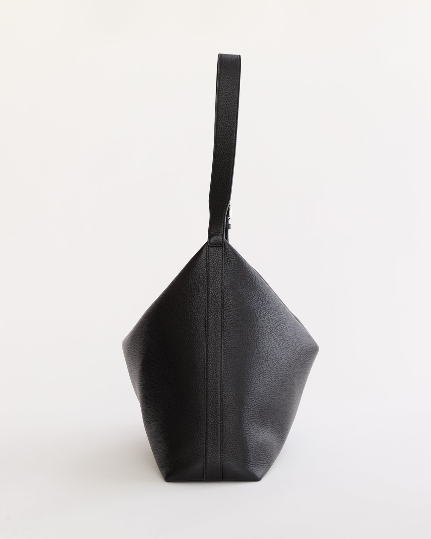 Large Daisy Bag: Black