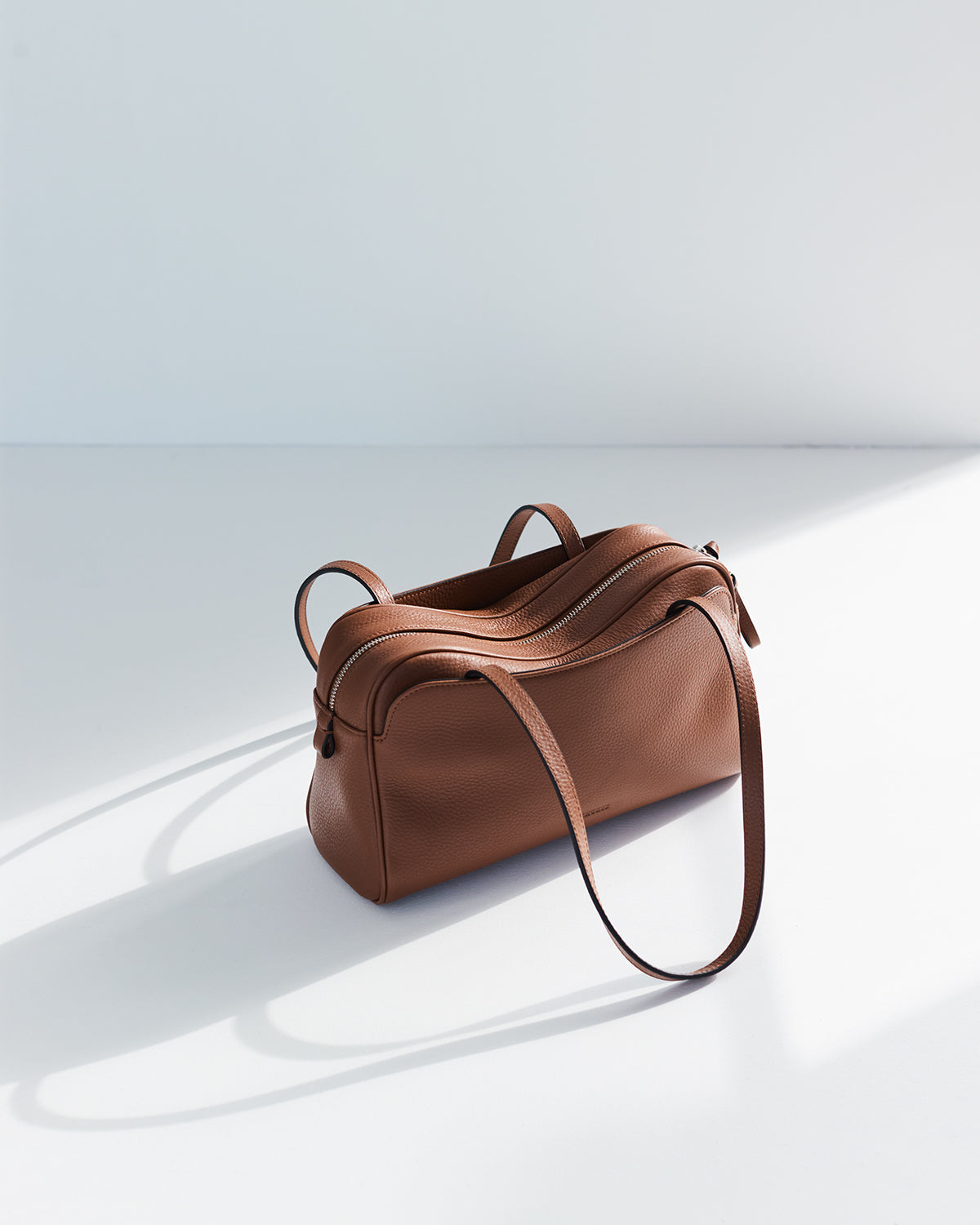 Maggie Shoulder Bag: Deep Honey