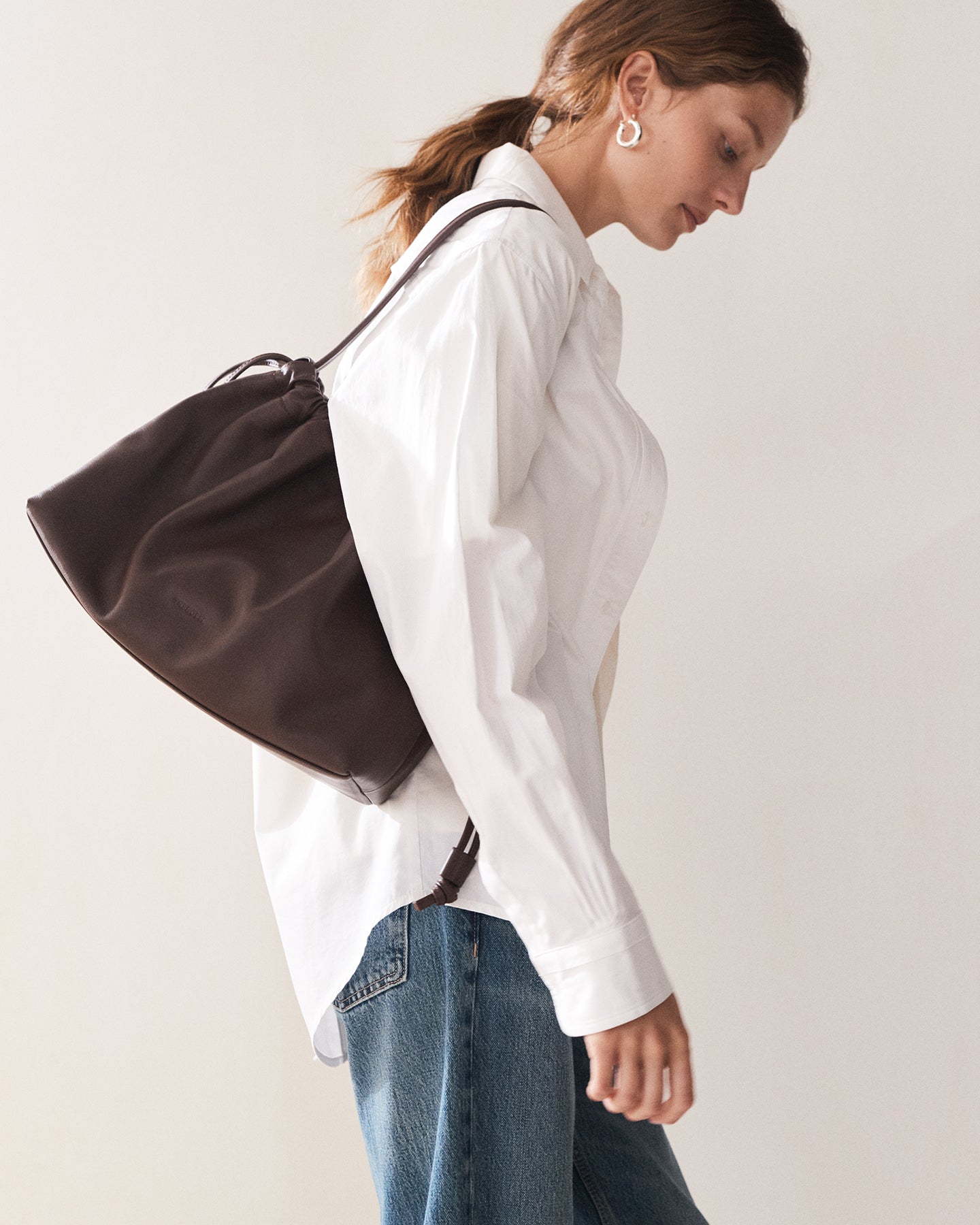 Fin Shoulder Bag: Coffee
