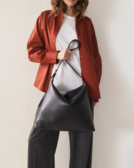 Large Daisy Bag: Black