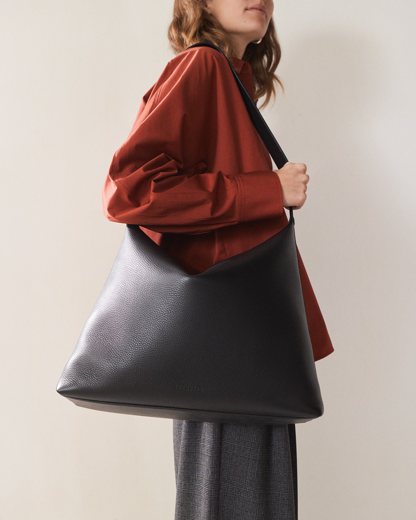 Large Daisy Bag: Black