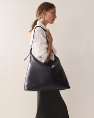 Large Daisy Bag: Navy